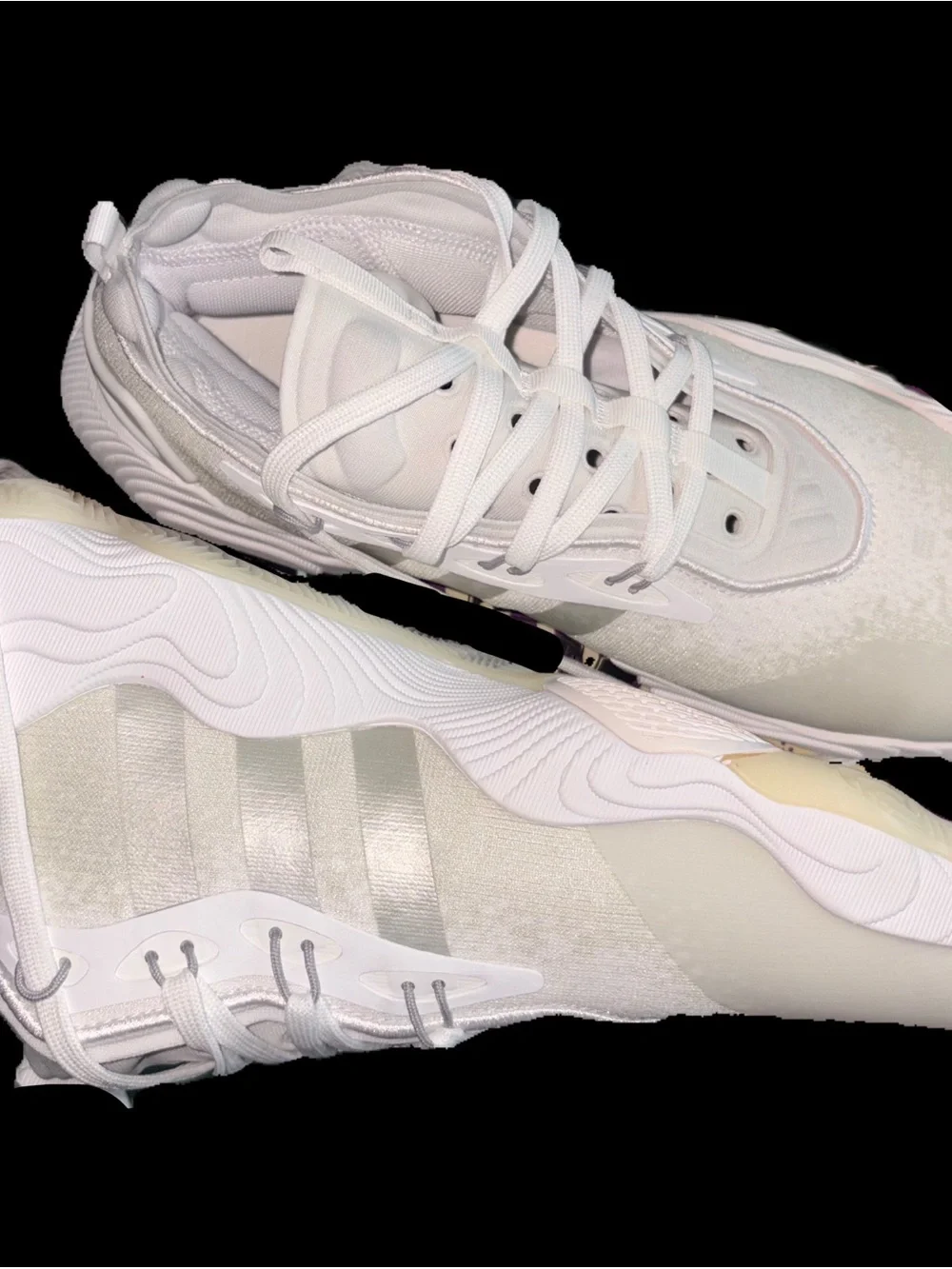 Adidas Trae Young 3 basketball shoe - White & Silver Wave-Textured